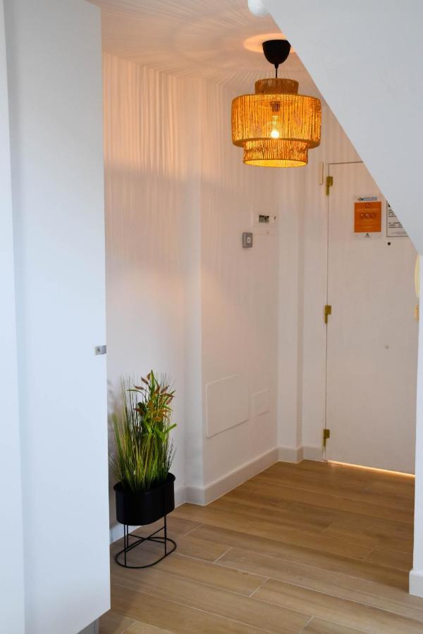Holidays2Malaga Trinidad Renovated 1 Bedroom Penthouse Close To City Center Exterior foto